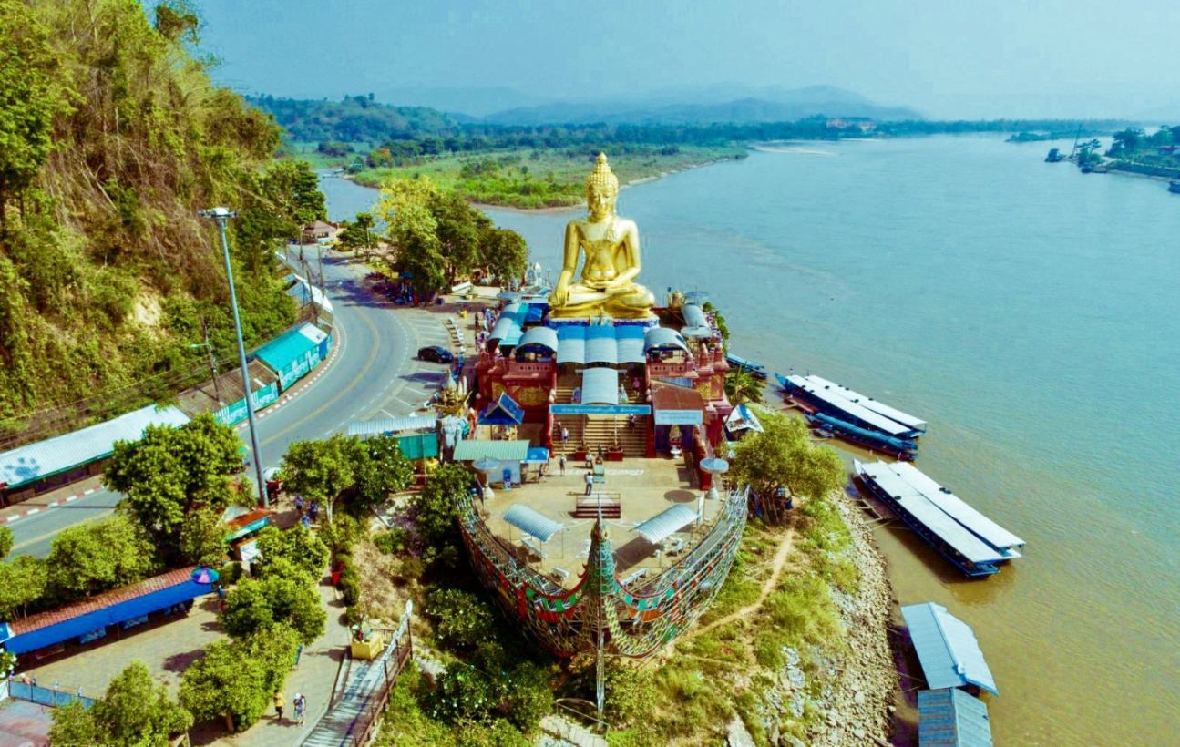 清迈清莱金三角4晚6日游9c直飞清莱1晚独栋别墅大象营双夜市清莱白