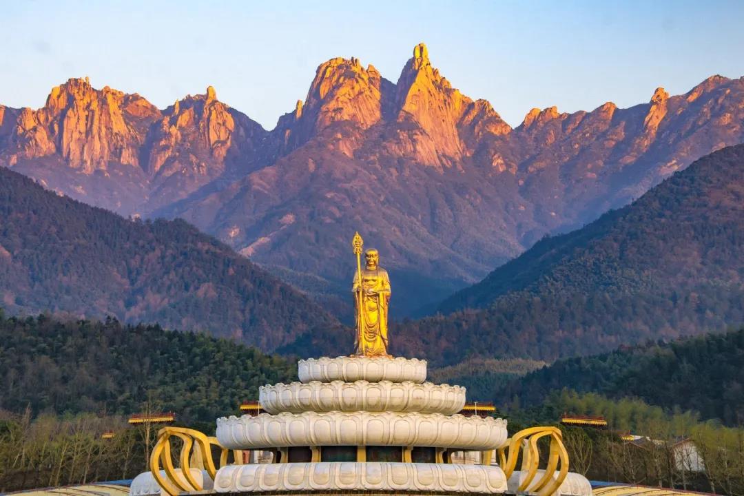 99元九华山大佛祈福】5a根宫佛国·花牵谷赏花·品美食·送鸡蛋踏春