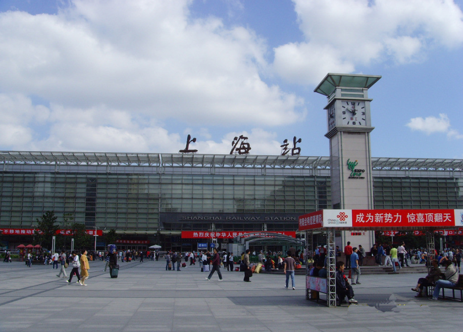 南宁火车西站图片