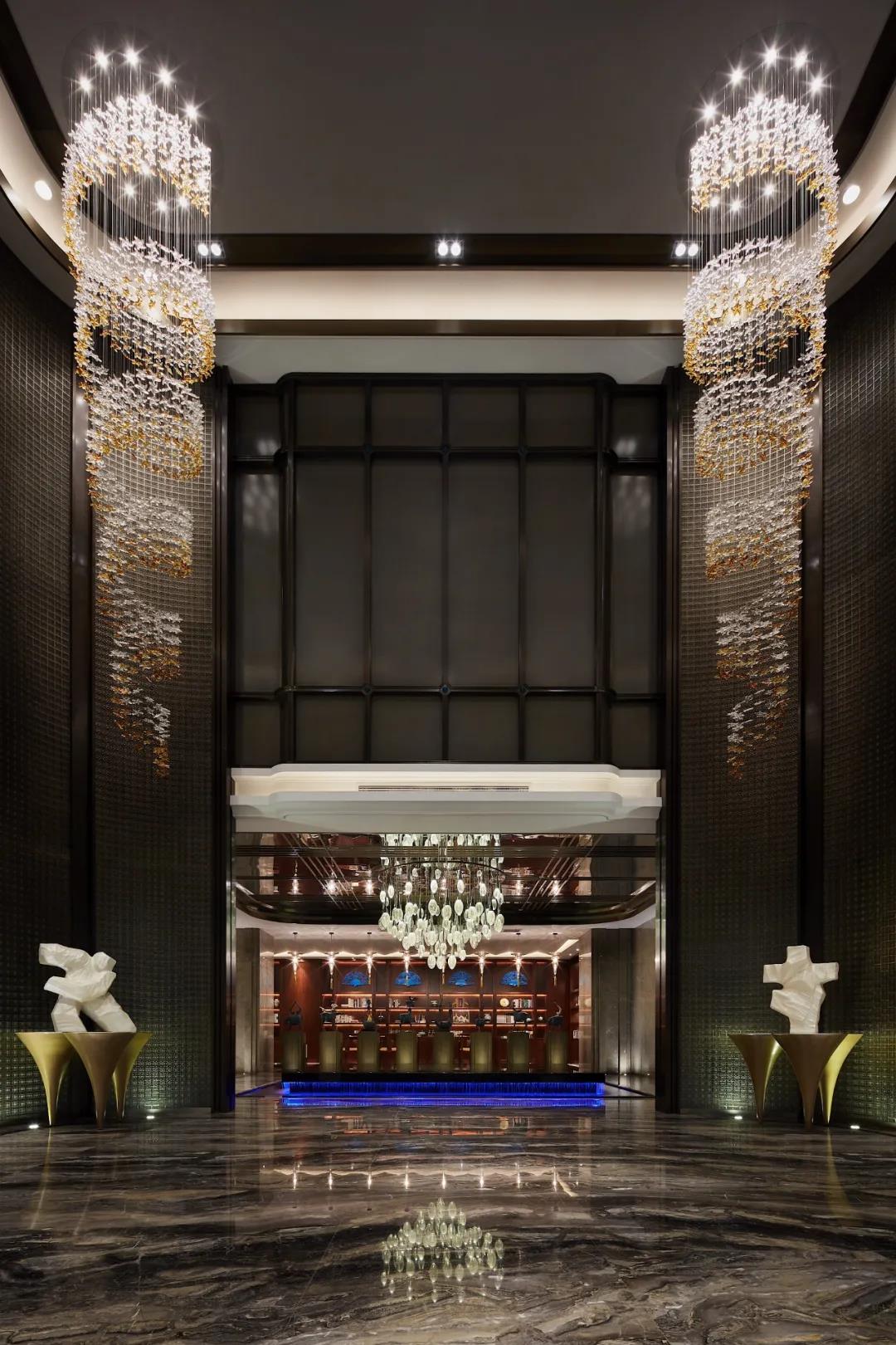 【安吉吉兮远洲轩廷酒店 云上草原滑雪场】1399元起!