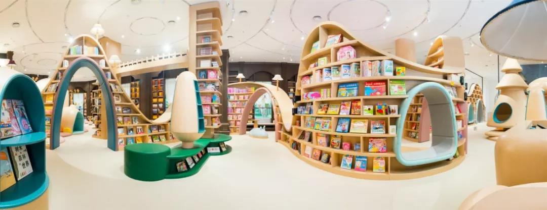 这是一个梦幻婴儿城专门为宝贝们打造的一个微缩城市.